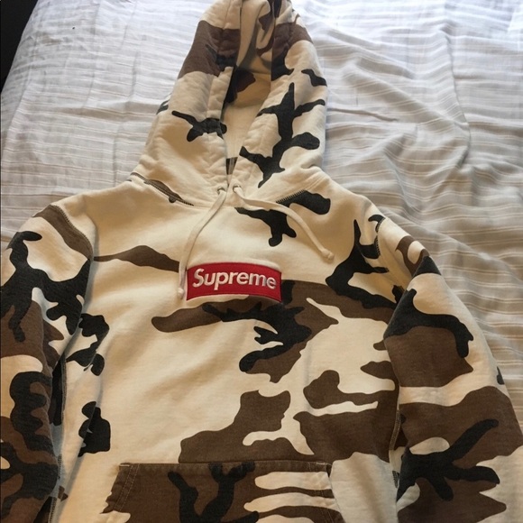 Other - Supreme Camo Box Logo Hoodie